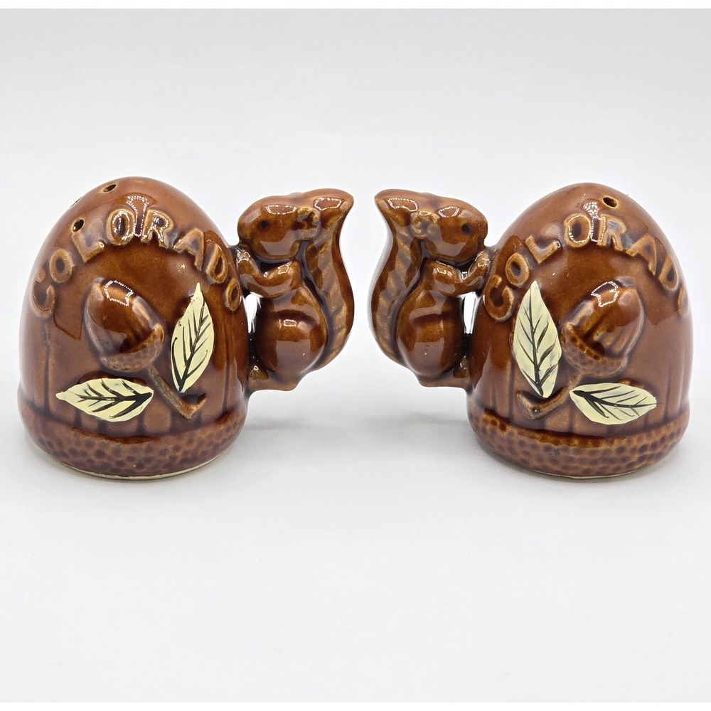 Salt & Pepper Shake‎ Ceramic Vintage Colorado Squirrel Oak Tree Acorn Design